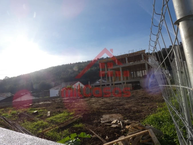 Moradia T3 para Venda em Loures Foto 9