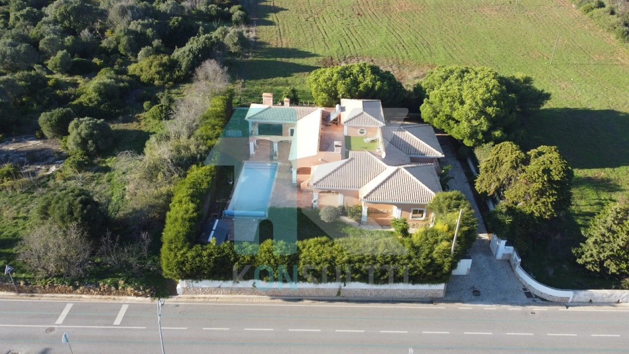 Moradia T5 para Venda em Luz Foto 63