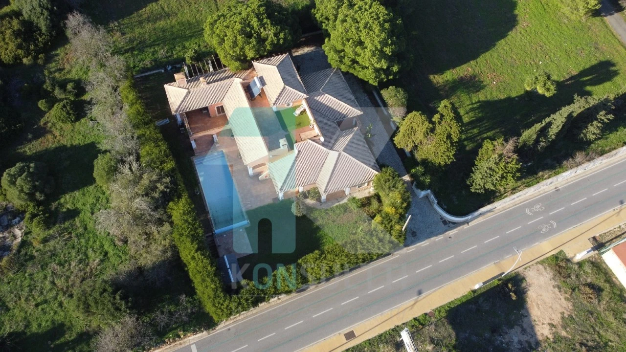 Moradia T5 para Venda em Luz Foto 67