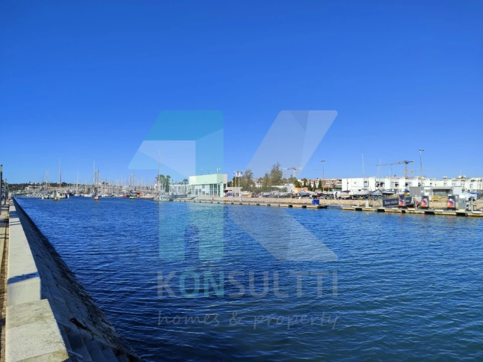 Moradia T5 para Venda em Luz Foto 69