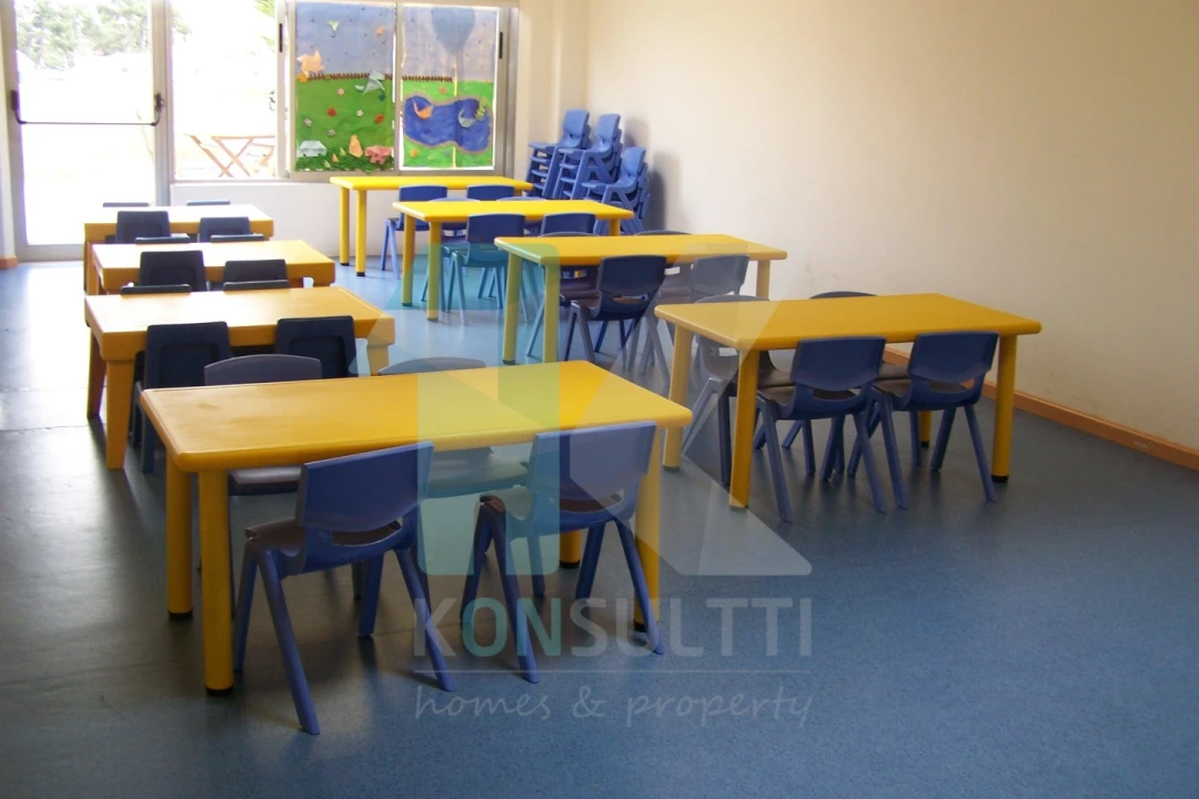 Negócio para Venda em Santo Antonio da Charneca Foto 7