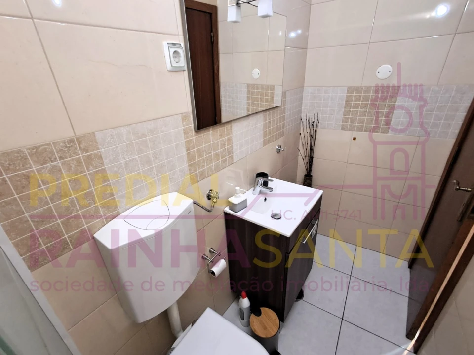 Apartamento T1 para Venda em Sé Nova, Santa Cruz, Almedina e São Bartolomeu Foto 21