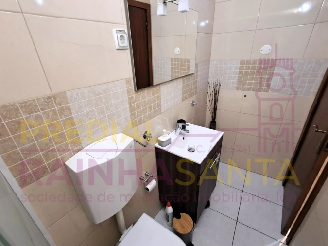 Apartamento T1 para Venda em Sé Nova, Santa Cruz, Almedina e São Bartolomeu Foto 21