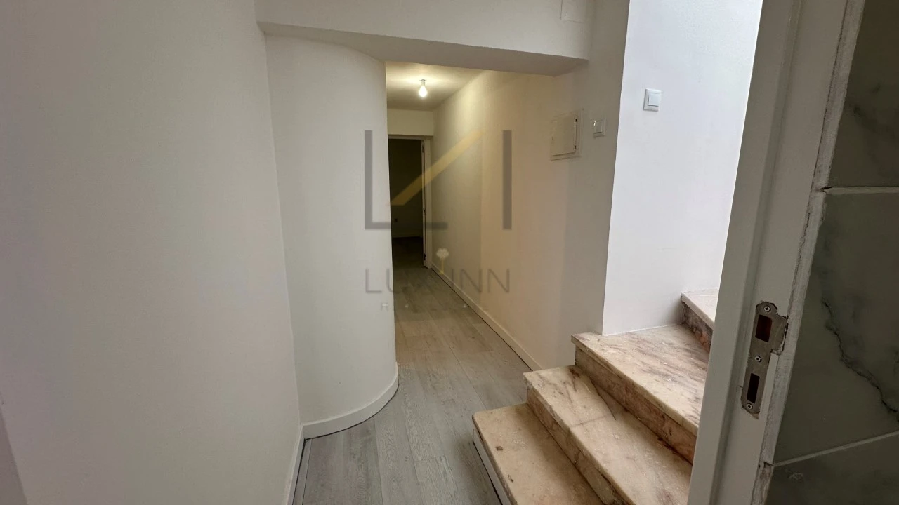 Loja para Venda em Laranjeiro e Feijó Foto 10