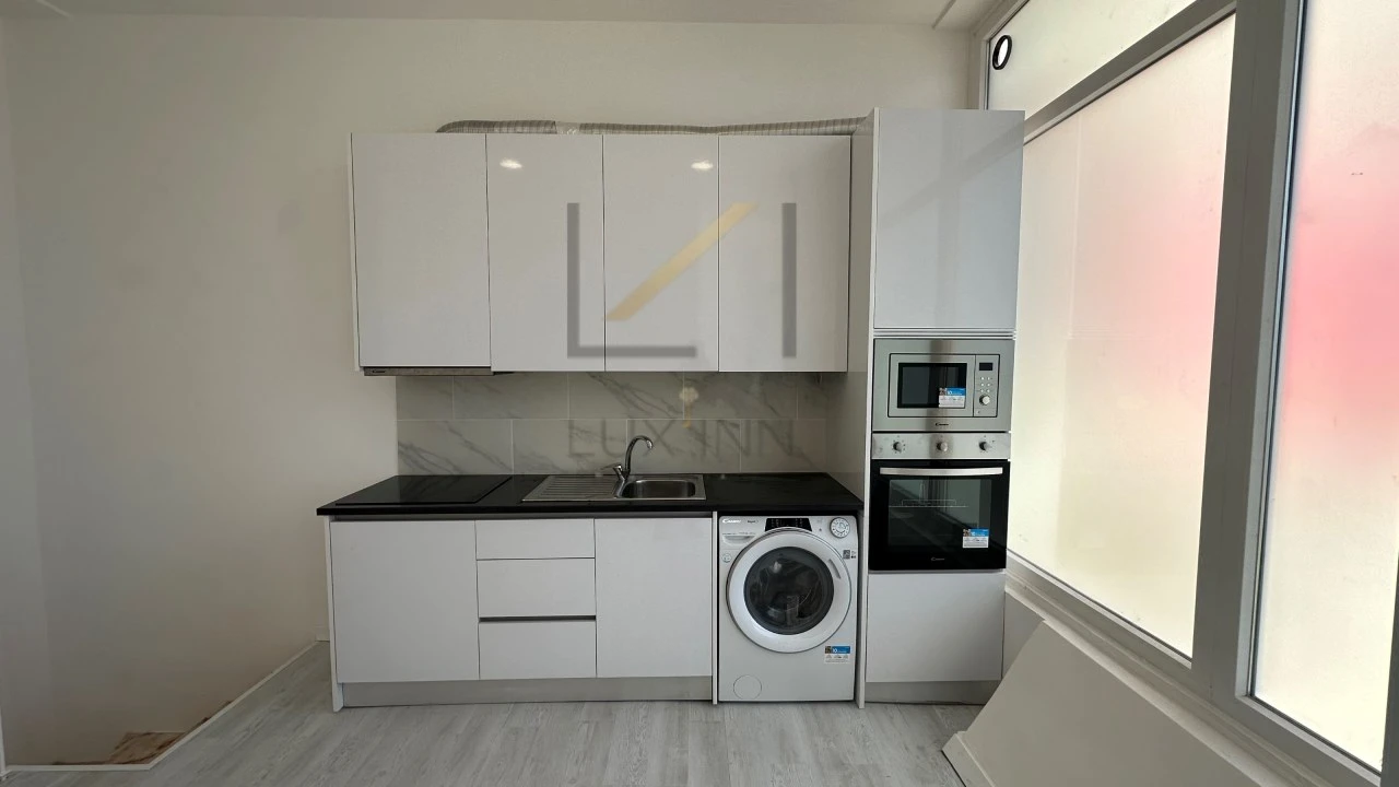 Loja para Arrendamento em Laranjeiro e Feijó Foto 4