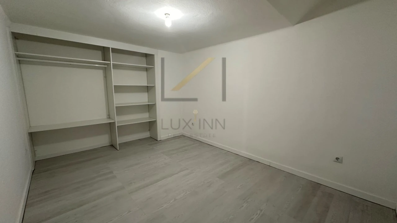 Loja para Arrendamento em Laranjeiro e Feijó Foto 18