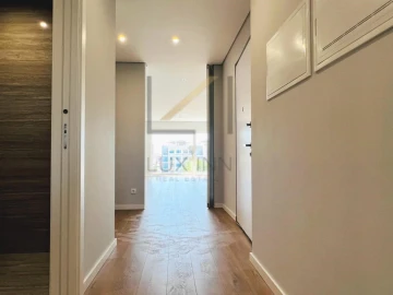 Apartamento T3 para Venda em Carcavelos e Parede