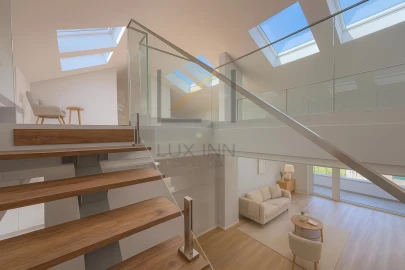 Apartamento T3 para Venda em Carcavelos e Parede