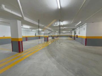 Apartamento T3 para Venda em Carcavelos e Parede