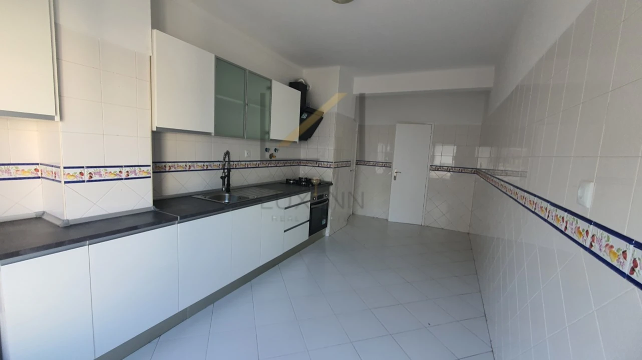 Apartamento T2 para Venda em Seixal, Arrentela e Aldeia de Paio Pires Foto 2
