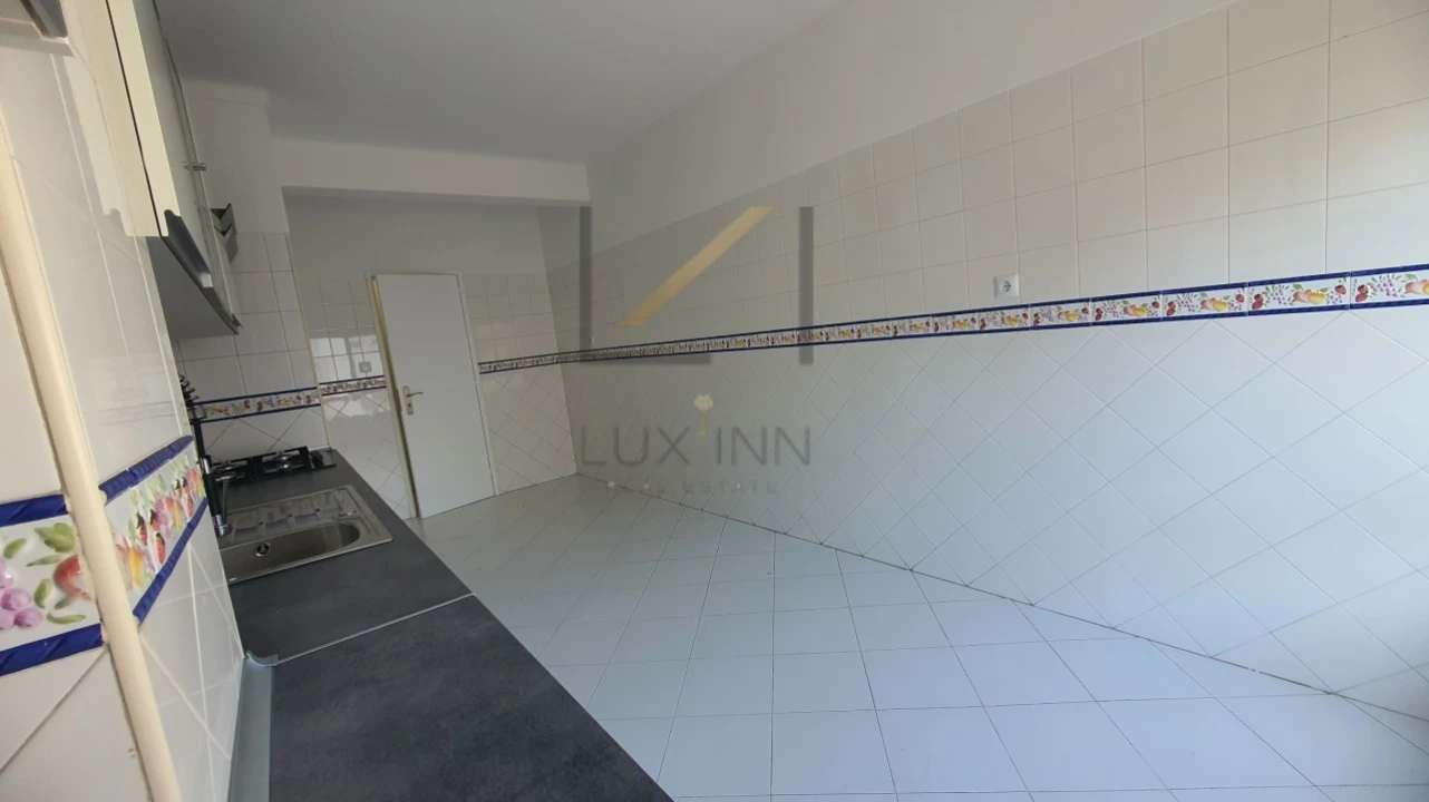 Apartamento T2 para Venda em Seixal, Arrentela e Aldeia de Paio Pires Foto 3