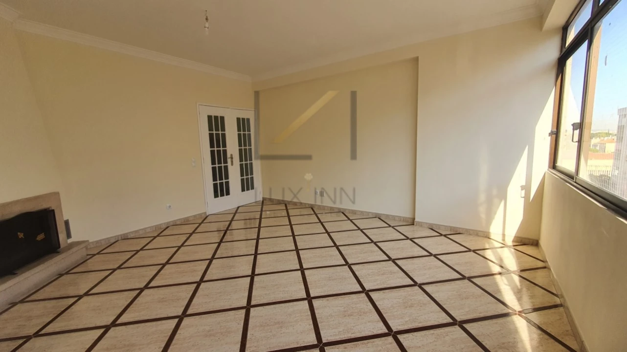 Apartamento T2 para Venda em Seixal, Arrentela e Aldeia de Paio Pires Foto 6
