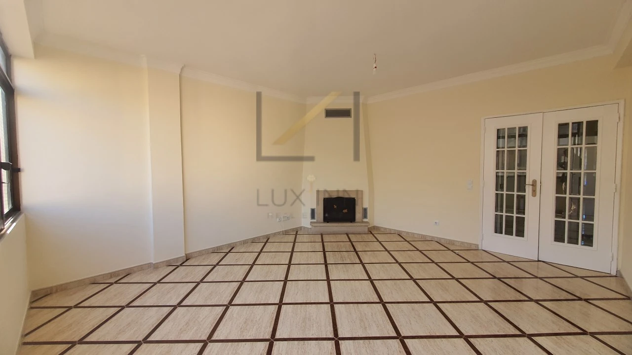 Apartamento T2 para Venda em Seixal, Arrentela e Aldeia de Paio Pires Foto 8