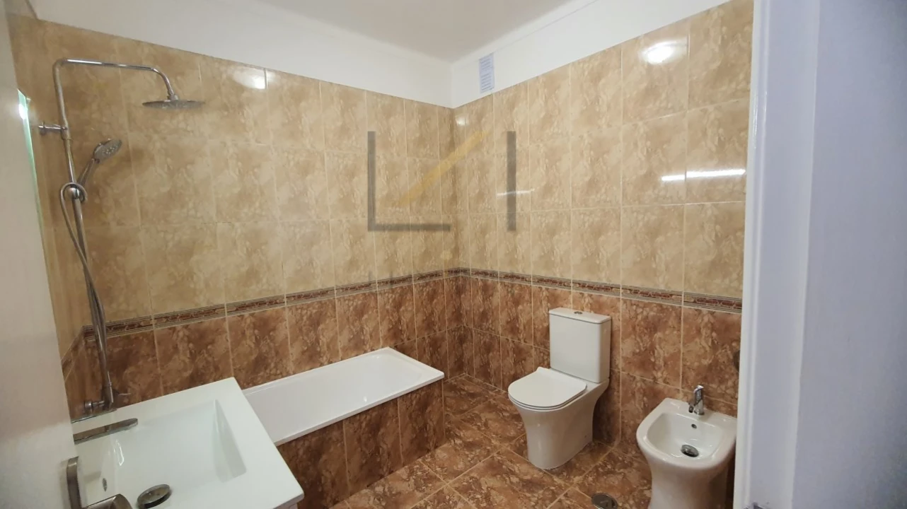 Apartamento T2 para Venda em Seixal, Arrentela e Aldeia de Paio Pires Foto 10