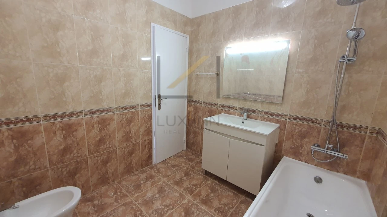 Apartamento T2 para Venda em Seixal, Arrentela e Aldeia de Paio Pires Foto 13