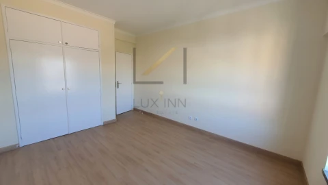 Apartamento T2 para Venda em Seixal, Arrentela e Aldeia de Paio Pires