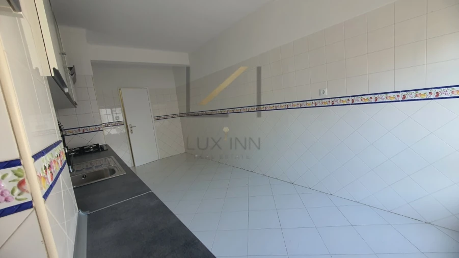 Apartamento T2 para Venda em Seixal, Arrentela e Aldeia de Paio Pires Foto 3