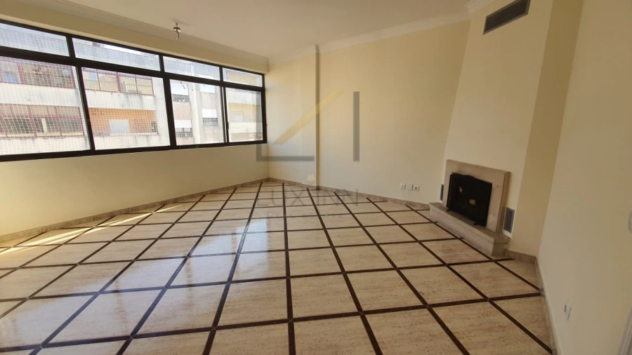 Apartamento T2 para Venda em Seixal, Arrentela e Aldeia de Paio Pires Foto 7