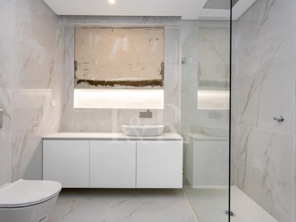 Apartamento T3 para Venda em Carcavelos e Parede Foto 11