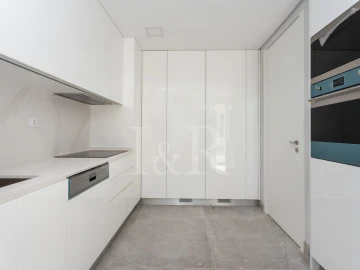 Apartamento T3 para Venda em Carcavelos e Parede