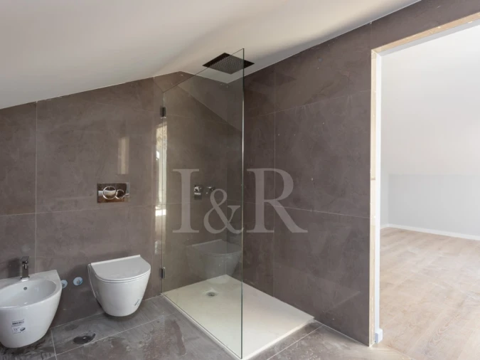 Apartamento T3 para Venda em Carcavelos e Parede Foto 8