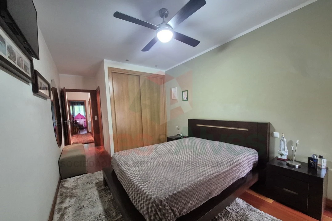 Moradia T4 para Venda em São Pedro Fins Foto 12