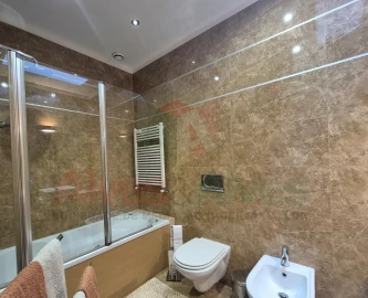 Moradia T4 para Venda em São Pedro Fins