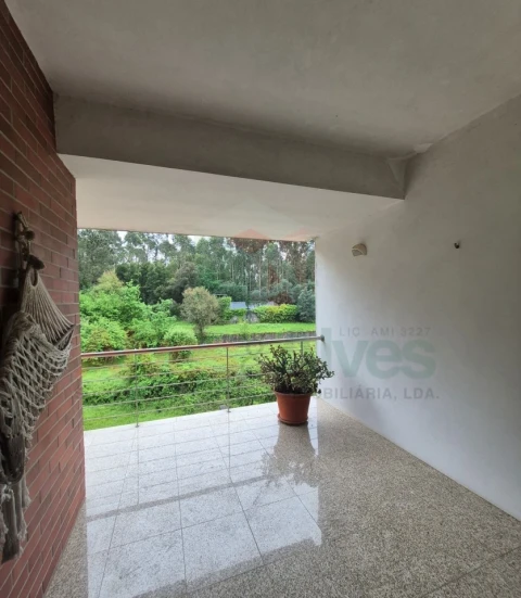 Moradia T4 para Venda em São Pedro Fins