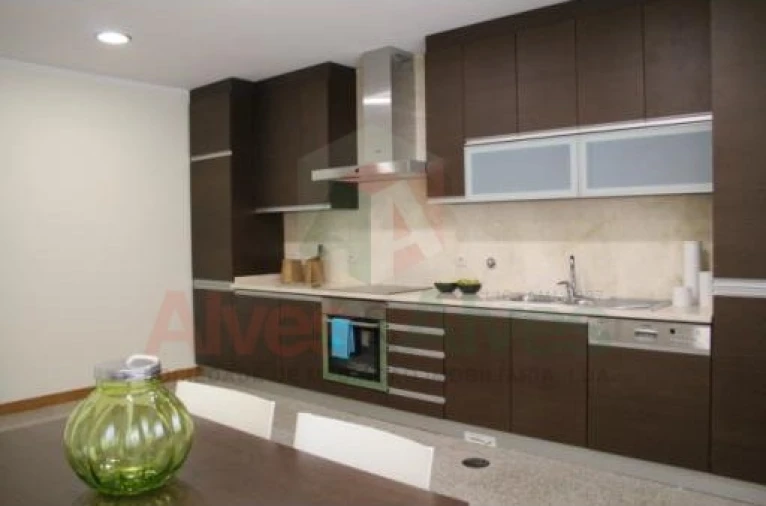 Moradia T4 para Venda em São Pedro Fins Foto 6