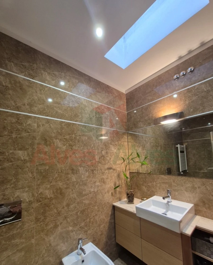 Moradia T4 para Venda em São Pedro Fins Foto 15