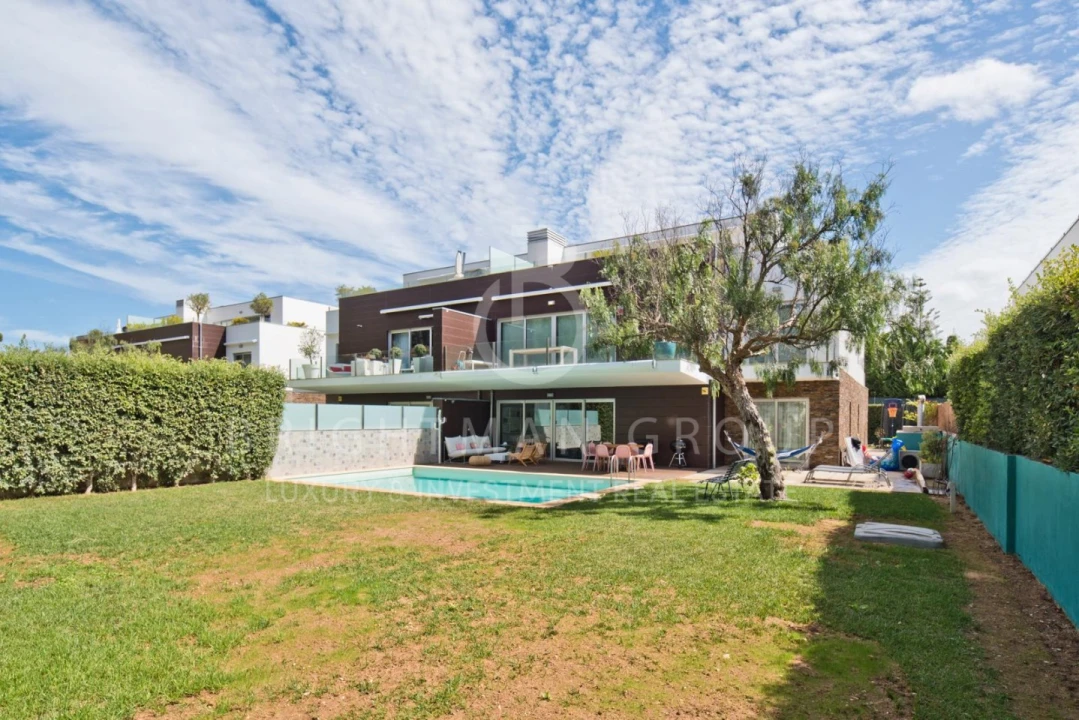 Apartamento T3 para Venda em Cascais e Estoril Foto 1