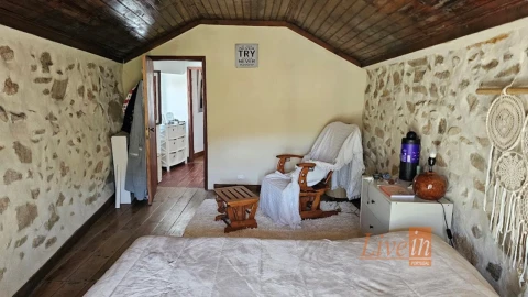 Moradia T2 para Venda em Maxial e Monte Redondo