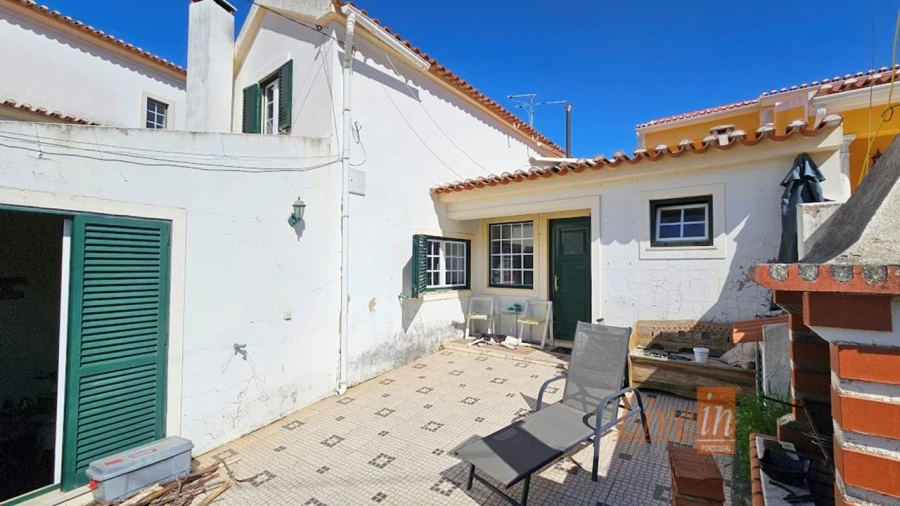 Moradia T2 para Venda em Maxial e Monte Redondo Foto 2