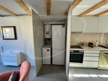 Moradia T2 para Arrendamento em Lordelo do Ouro e Massarelos