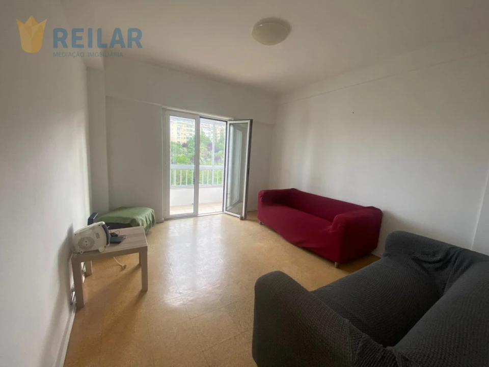 Apartamento T2 para Venda em Vila Franca de Xira Foto 3