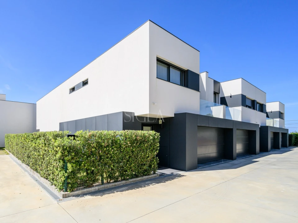 Moradia T4 para Venda em Gulpilhares e Valadares Foto 6