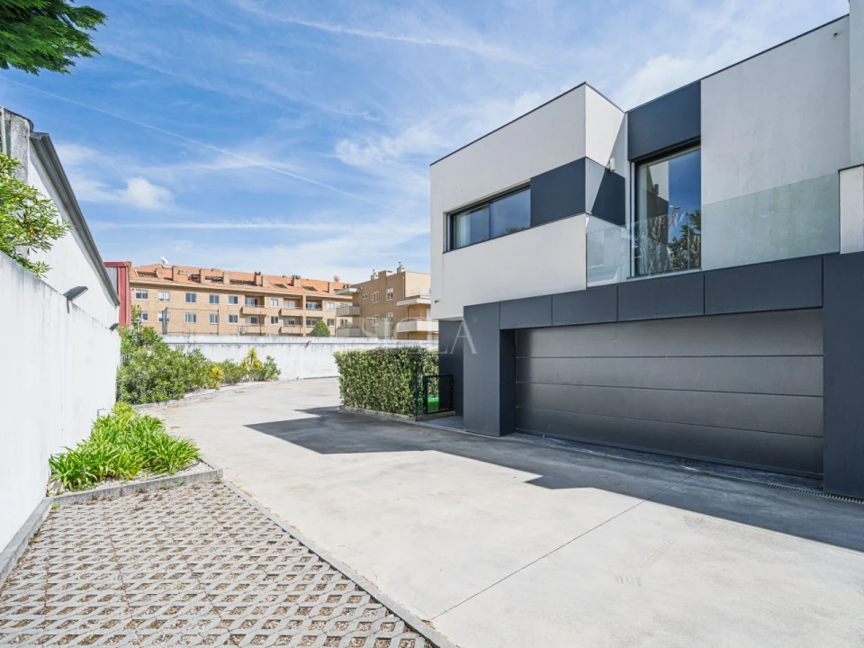 Moradia T4 para Venda em Gulpilhares e Valadares Foto 7