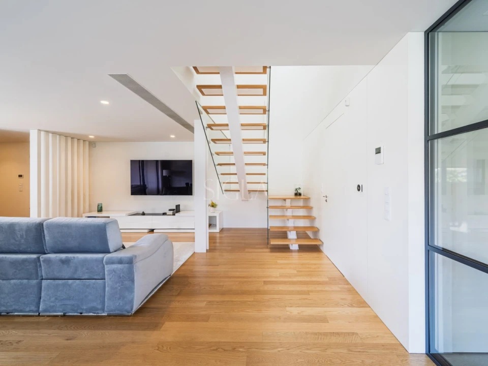 Moradia T4 para Venda em Gulpilhares e Valadares Foto 11