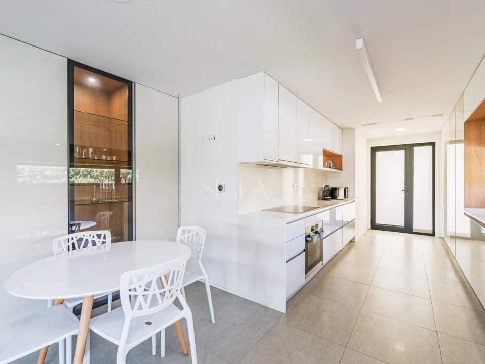 Moradia T4 para Venda em Gulpilhares e Valadares Foto 16