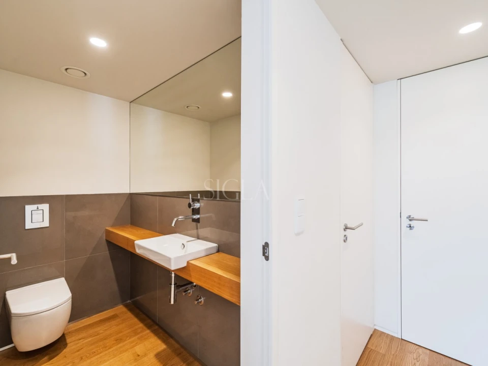 Moradia T4 para Venda em Gulpilhares e Valadares Foto 35