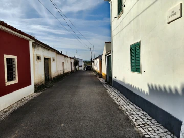 Moradia T2 para Venda em Olaia e Paço