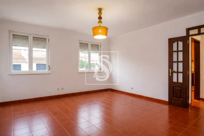 Apartamento T3 para Venda em Bacelo e Senhora da Saúde