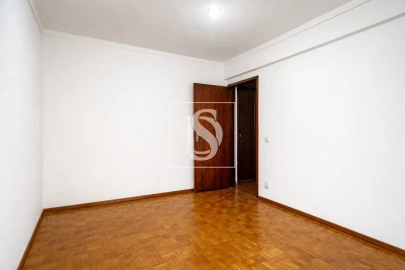 Apartamento T3 para Venda em Bacelo e Senhora da Saúde