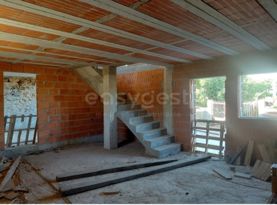 Moradia T4 para Venda em Vilarinho dos Galegos e Ventozelo Foto 5