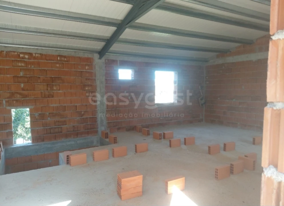 Moradia T4 para Venda em Vilarinho dos Galegos e Ventozelo Foto 8