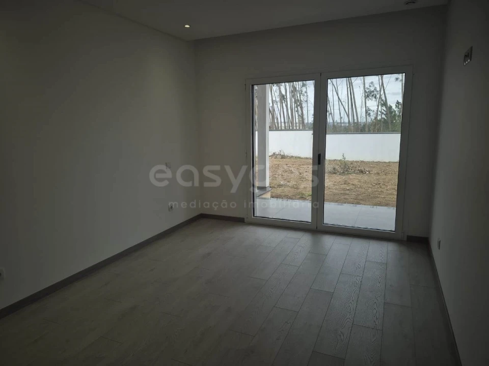 Moradia T3 para Venda em Santa Eufémia e Boa Vista Foto 5