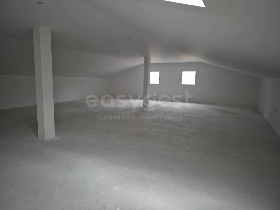 Moradia T3 para Venda em Santa Eufémia e Boa Vista Foto 10