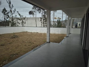 Moradia T3 para Venda em Santa Eufémia e Boa Vista