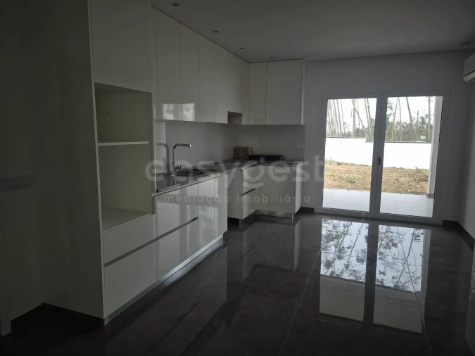 Moradia T3 para Venda em Santa Eufémia e Boa Vista Foto 18