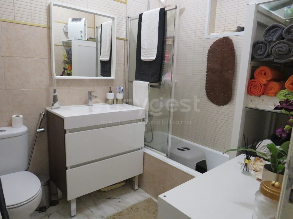 Apartamento T3 para Venda em Cacém e São Marcos Foto 16